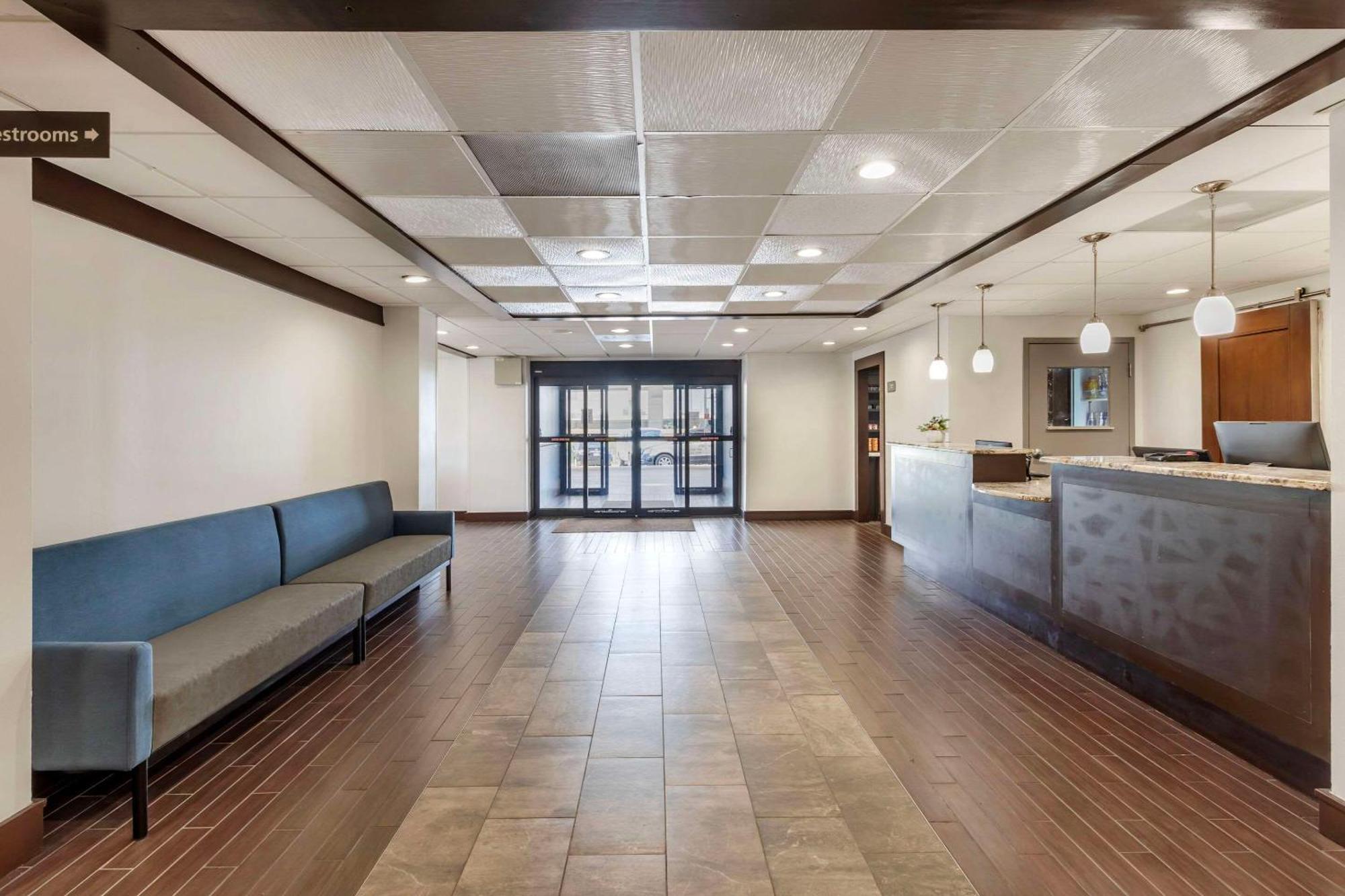 Comfort Inn Dallas North Love Field Airport Dış mekan fotoğraf